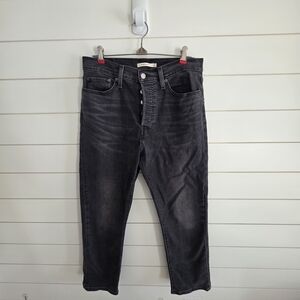 ​Levi's Wedgie Cropped Straight Fit Jeans in Washed Black - Size 31 X 28L